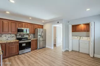 Photo #2: 6235004 Listing