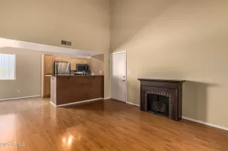 Photo #2: 6235015 Listing 