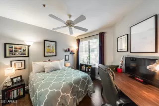 Photo #6: 6235035 Listing