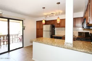 Photo #5: 6235058 Listing