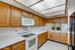 Photo #4: 6235069 Listing