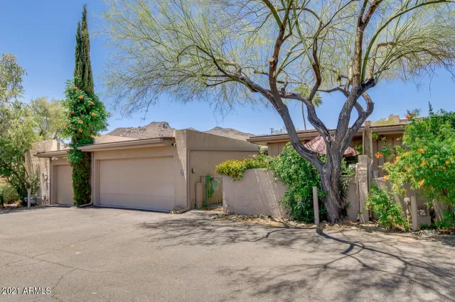 MLS: 6235182 Condo For Sale