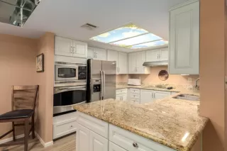 Photo #1: 6235209 Listing