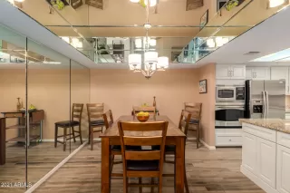 Photo #5: 6235209 Listing