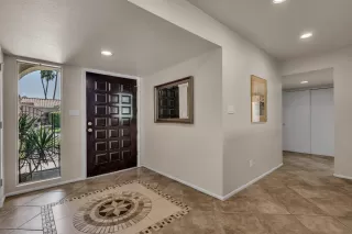 Photo #4: 6235605 Listing