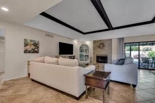Photo #5: 6235605 Listing