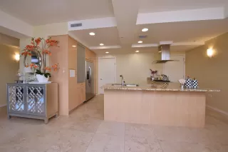 Photo #6: 6235712 Listing