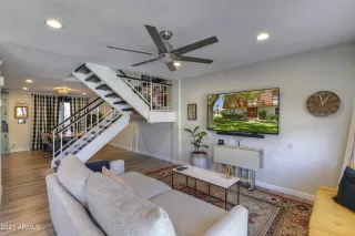 Photo #4: 6236162 Listing