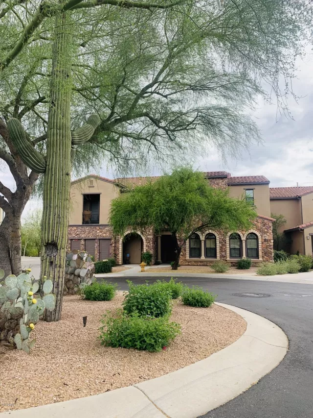 MLS: 6236516 Condo For Sale