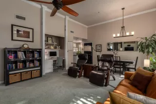 Photo #6: 6236712 Listing 