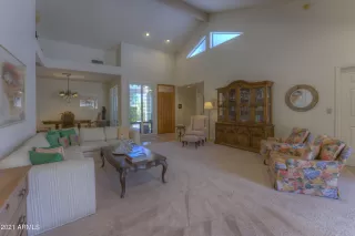 Photo #4: 6236817 Listing