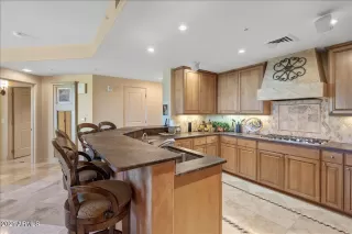 Photo #2: 6236863 Listing