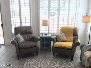 Photo #5: 6236930 Listing