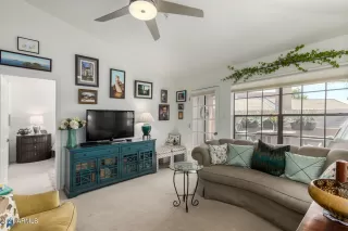 Photo #2: 6237071 Listing 