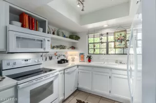 Photo #4: 6237071 Listing 