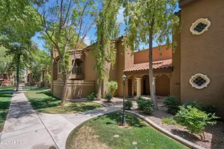 Photo #2: 6237213 Listing