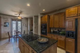 Photo #5: 6237277 Listing 