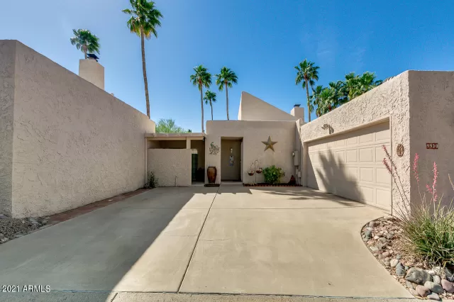 MLS: 6237308 Condo For Sale