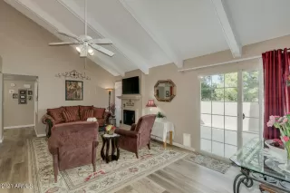 Photo #5: 6237308 Listing