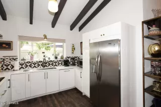 Photo #5: 6237348 Listing