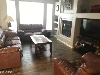 Photo #5: 6237770 Listing