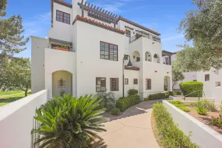 Photo #2: 6237786 Listing