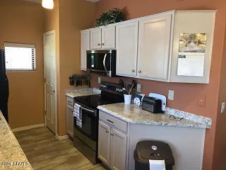 Photo #4: 6237951 Listing