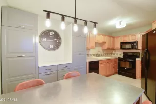 Photo #5: 6238083 Listing 