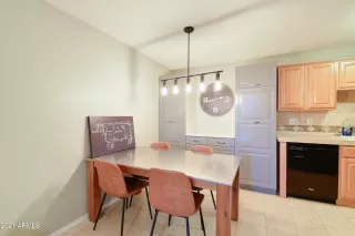 Photo #6: 6238083 Listing 