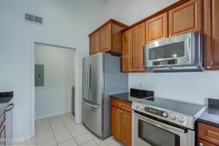 Photo #3: 6238203 Listing