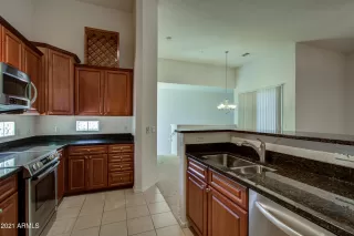 Photo #5: 6238203 Listing