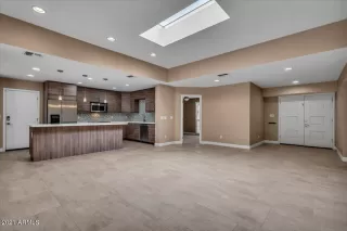 Photo #3: 6238210 Listing