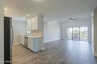 Photo #3: 6238284 Listing