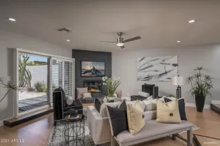 Photo #6: 6238338 Listing