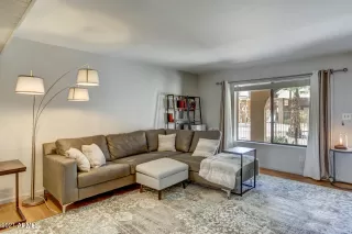 Photo #2: 6238483 Listing