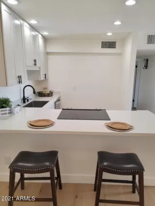 Photo #2: 6238613 Listing
