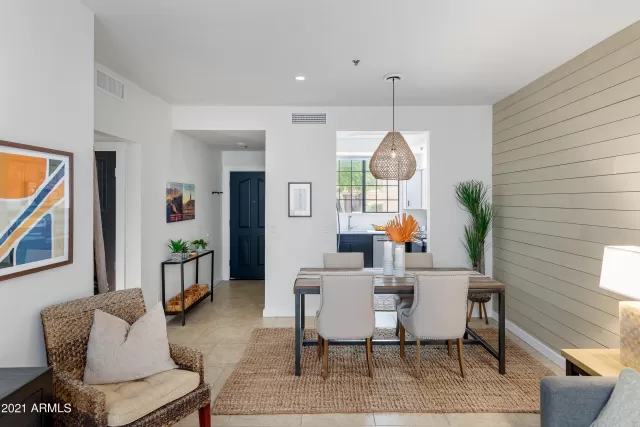 MLS: 6238663 Condo For Sale