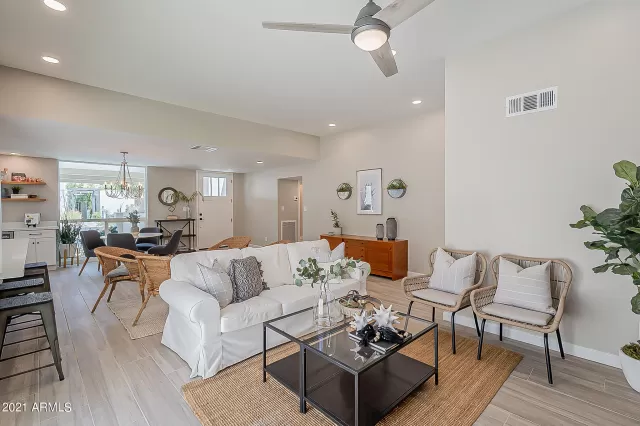 MLS: 6238784 Condo For Sale