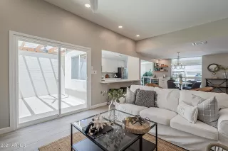 Photo #2: 6238784 Listing