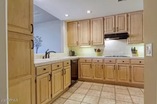 Photo #6: 6238798 Listing