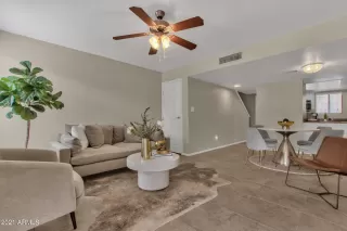 Photo #5: 6238807 Listing