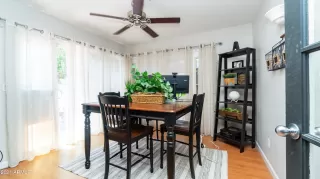 Photo #4: 6239207 Listing