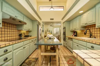 Photo #3: 6239247 Listing