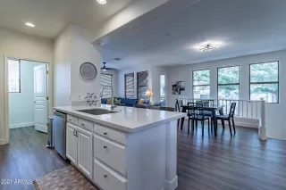 Photo #6: 6239257 Listing 