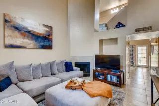 Photo #3: 6239264 Listing