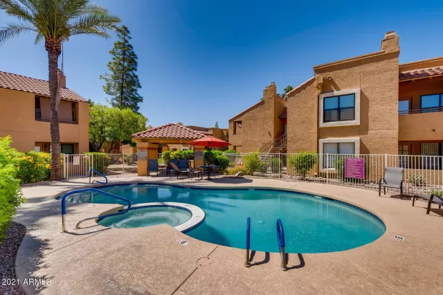 MLS: 6239267 Condo For Sale