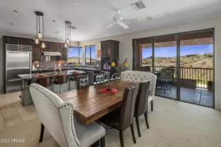 Photo #6: 6239370 Listing