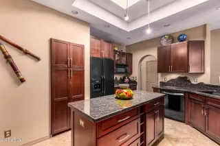 Photo #4: 6239395 Listing
