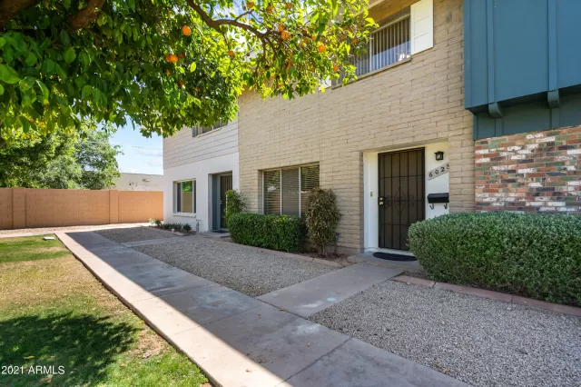 MLS: 6239695 Condo For Sale