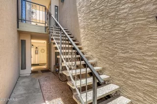 Photo #3: 6239728 Listing